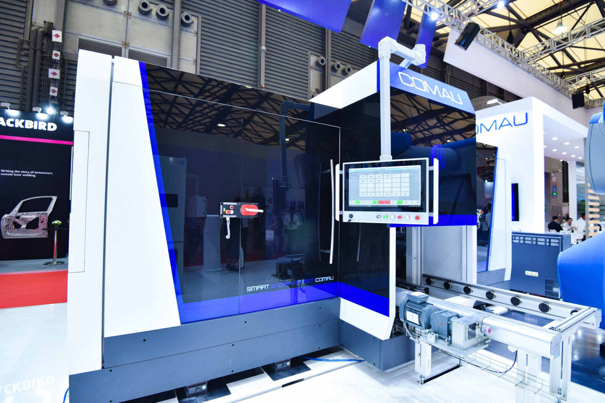 Comau introduces cuttingedge technologies at AMTS 2021 in China Comau